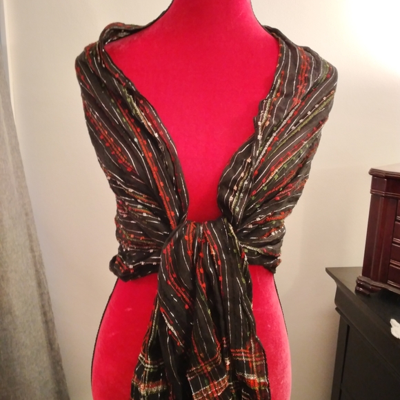 NWOT wrap or scarf - Picture 2 of 3